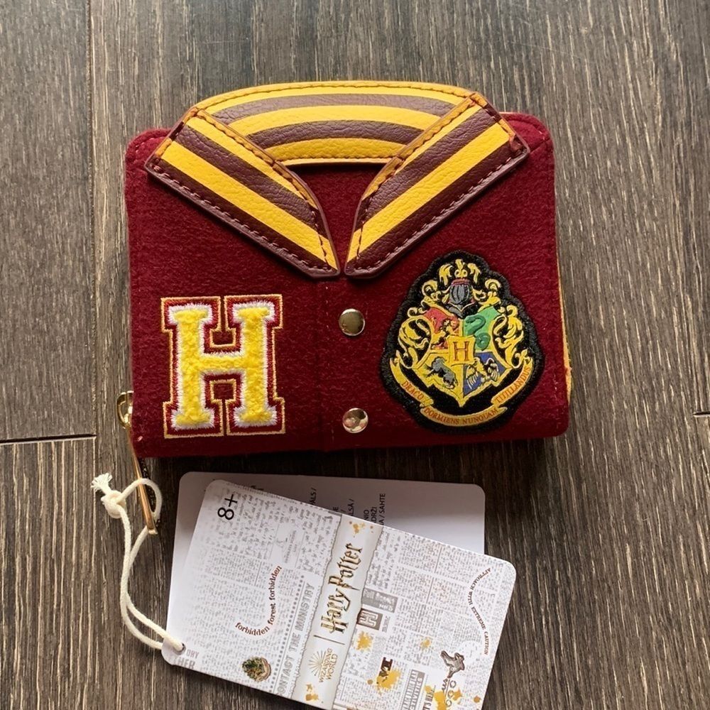 Loungefly Harry Potter Hogwarts Letterman Wallet